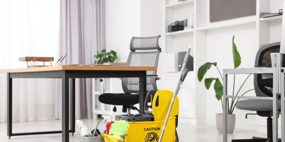 What are the myths about commercial cleaning